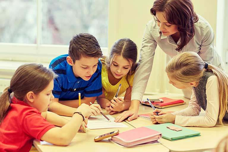 La scuola-laboratorio: proposte didattiche operative per il potenziamento delle competenze linguistiche e delle abilità di lettura e scrittura, nella scuola primaria 
