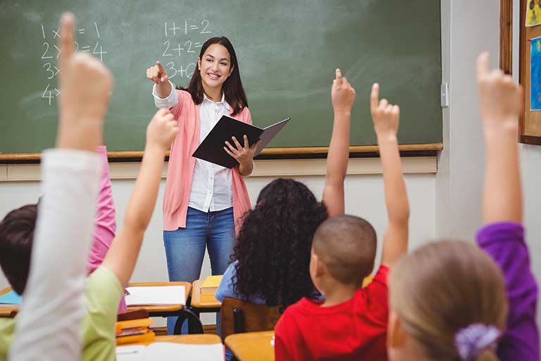 Valutazione degli apprendimenti e IA: riflessioni, strumenti e pratiche