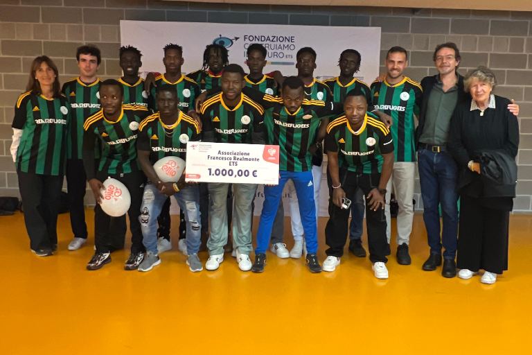 Costruiamo il Futuro premia la Real Refugees