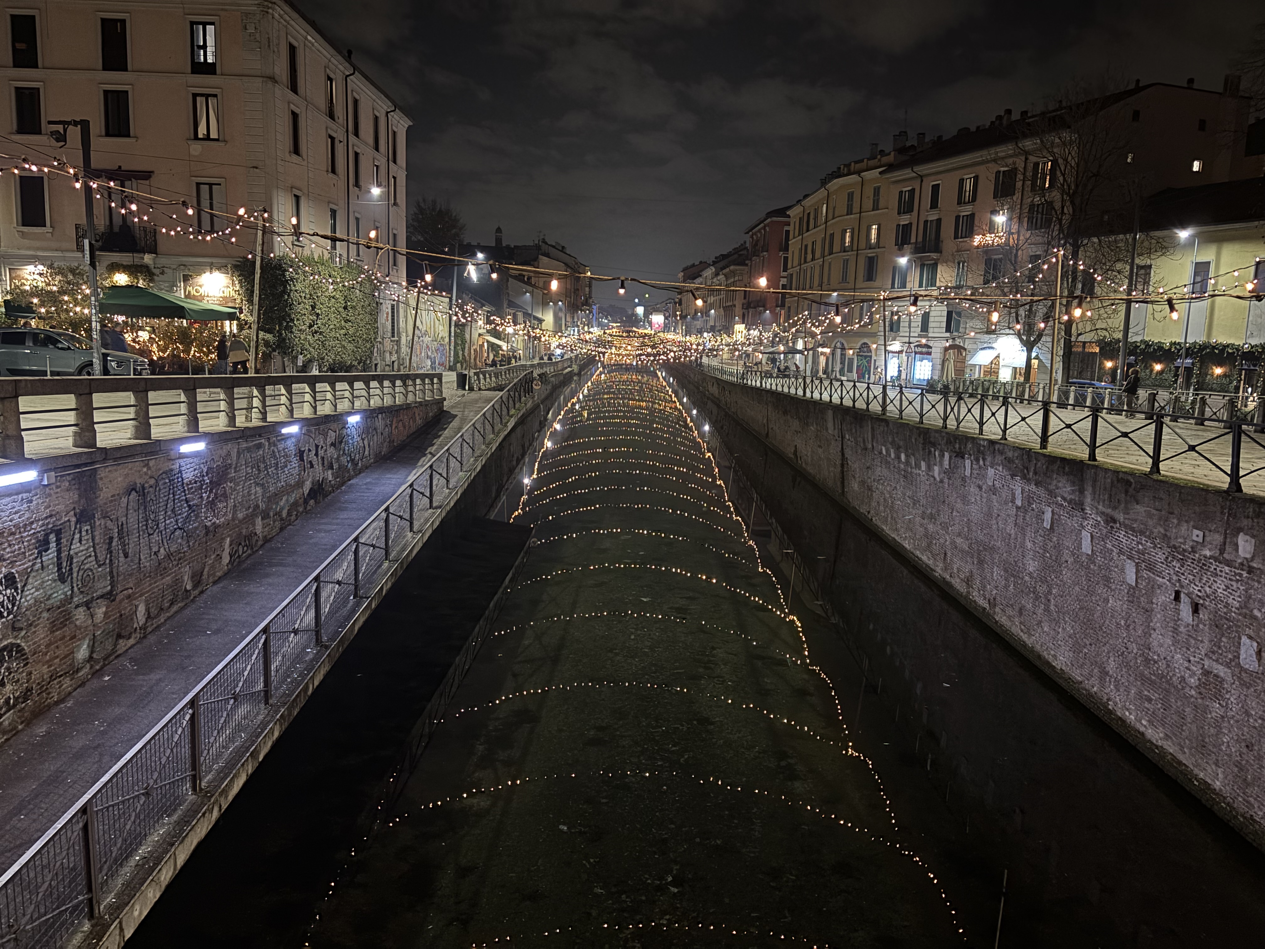 Milan-Navigli-Christmas-lights